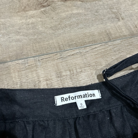 Reformation black linen Winifred mini dress - Picture 2 of 3